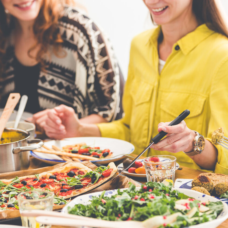 10 نصائح مهمة لتجنب زيادة الوزن خلال عيد الفطر 2022- صورة رئيسية وصورة اولى 