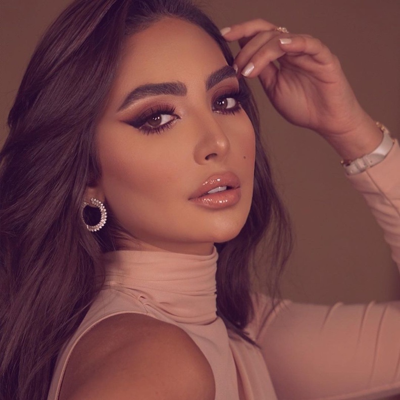 صيحات جمالية استوحيها من نور غندو بطلة مسلسل "من شارع الهرم إلى .."