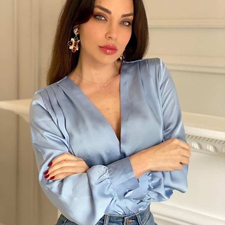 إطلالة دوجا حجازي بلوك كاجوال شيك ساحر ومميّز