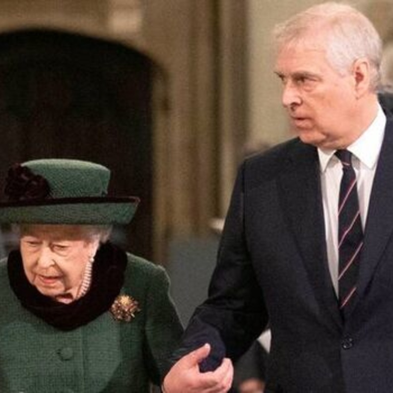 الأمير أندرو يخطط لاصطحاب الملكة للمزيد من المناسبات والارتباطات العامة