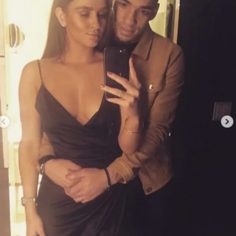 خطبة الممثلة بروك فينسنت على لاعب كرة القدم كين بريان