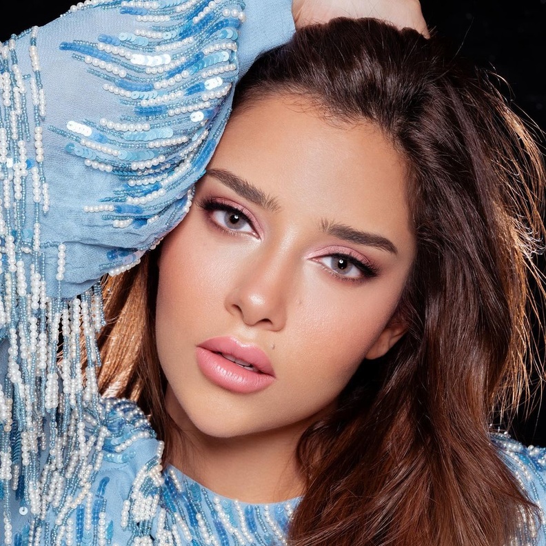 بلقيس فتحي تستعرض خطوات مكياج خفيف لإطلالات شهر رمضان