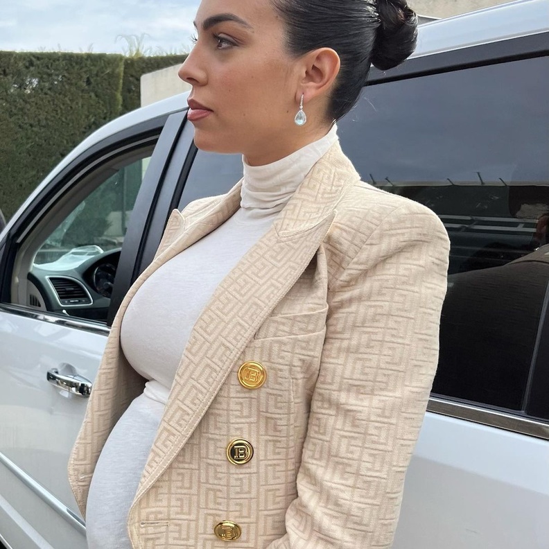 جورجينا رودريغز في فترة الحمل