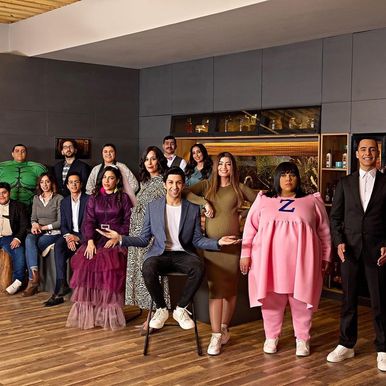 مسلسل "في بيتنا روبوت"