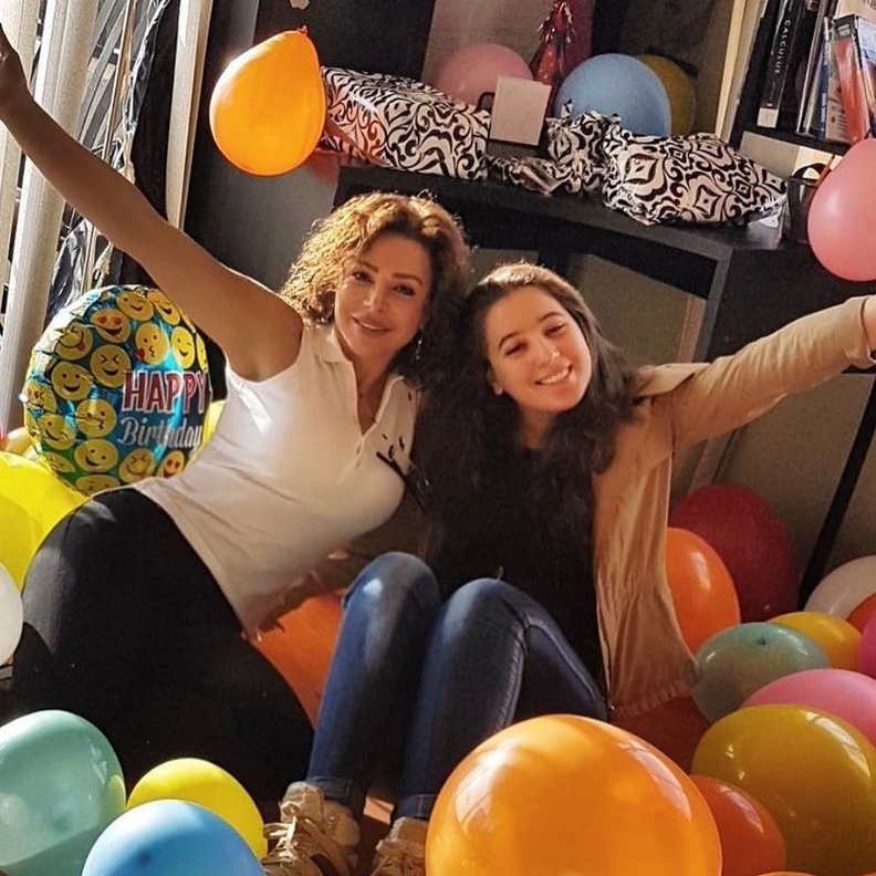  سوزان نجم الدين تحتفل بعيد ميلاد ابنتها الشابة بطريقة مميزة 
