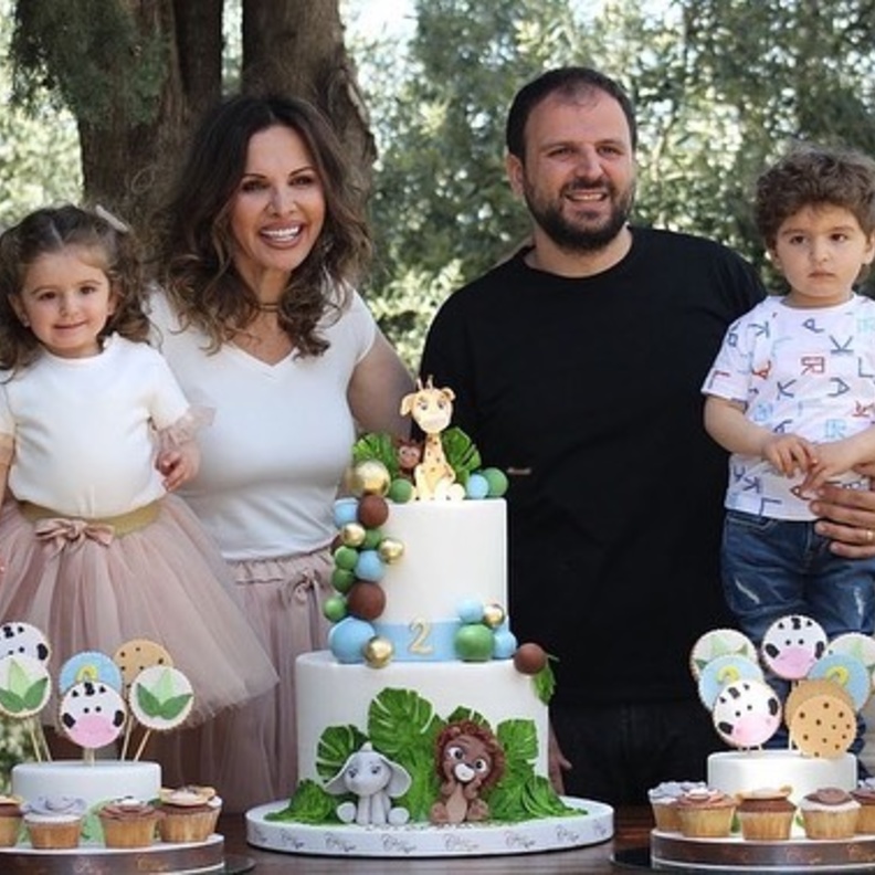 جومانة بو عيد تحتفل بعيد ميلاد طفليها التوأم