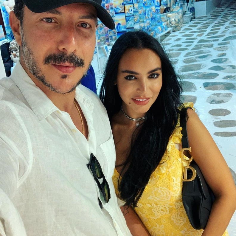 باسل خياط يروي قصة تعارفه بناهد زيدان