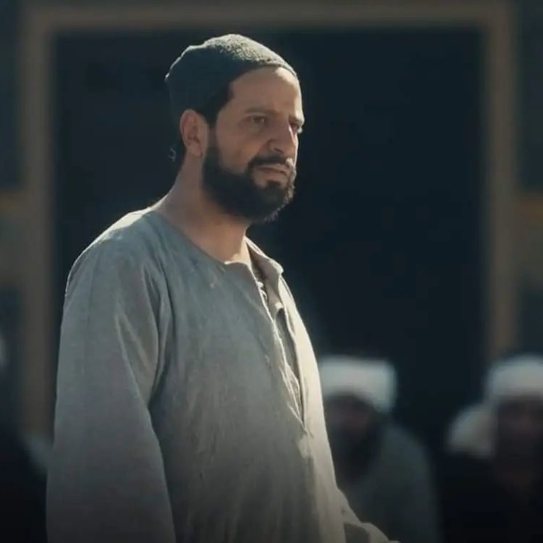 أحمد أمين في دور الشيخ عرفات