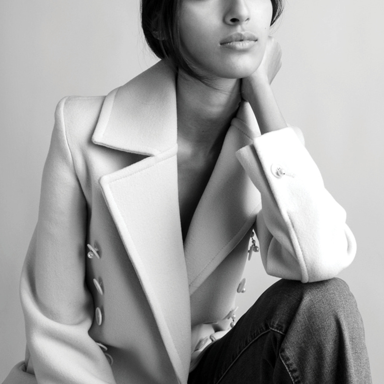 محاور المشاهير عدنان الكاتب يحاور الشابة السعودية أميرة الزهير 