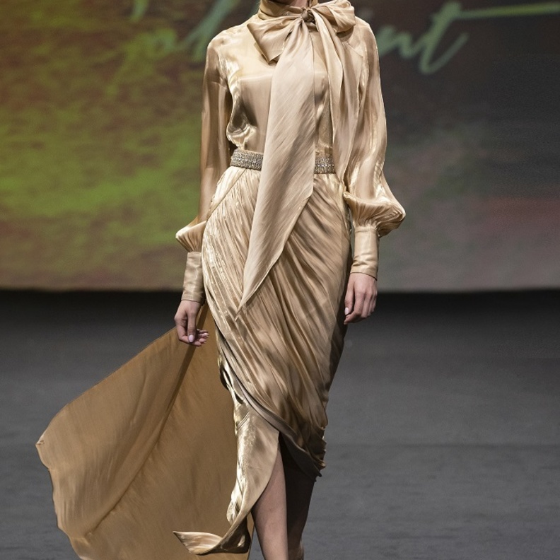 إطلالات أنيقة ومميّزة بفستان أنيق لافت من Dorota Goldpoint