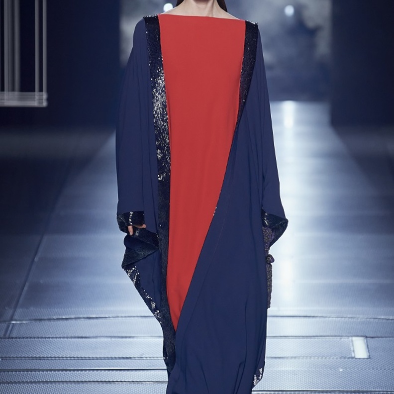 إطلالة رمضانية أنيقة ومحتشمة بأسلوب Fendi الراقي والمميّز