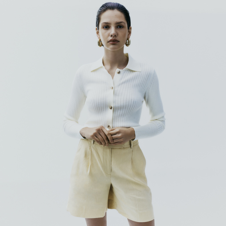 Iris & Ink تقدم مجموعة ربيع وصيف 2022