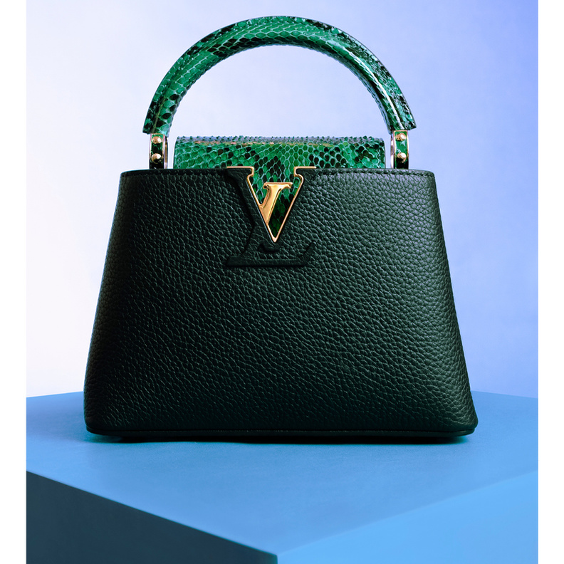 جلسة تصويرية خاصة بـــ "هي" ودار  Louis Vuitton تحت عنوان رفاهية باللون الزمردي