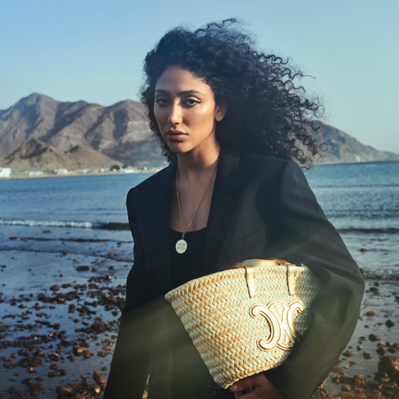 جلسة تصويرية خاصة بـ "هي".. A New Frontier