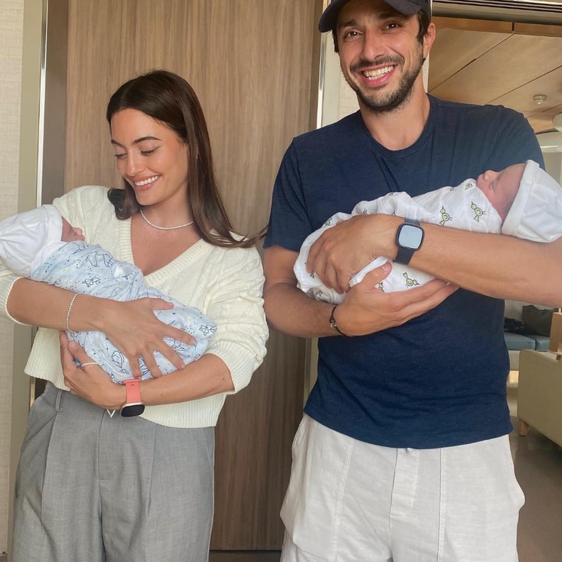 كارن وازن تحتفل بولادة التوأم الثاني لشقيقتها جيسيكا