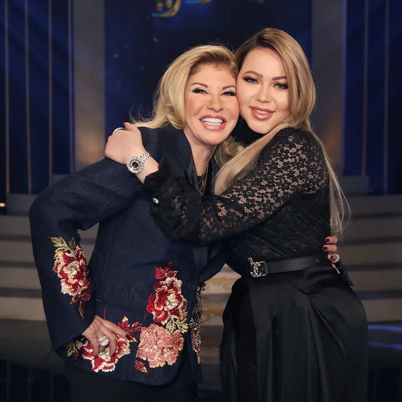 هالة سرحان مع أسما إبراهيم