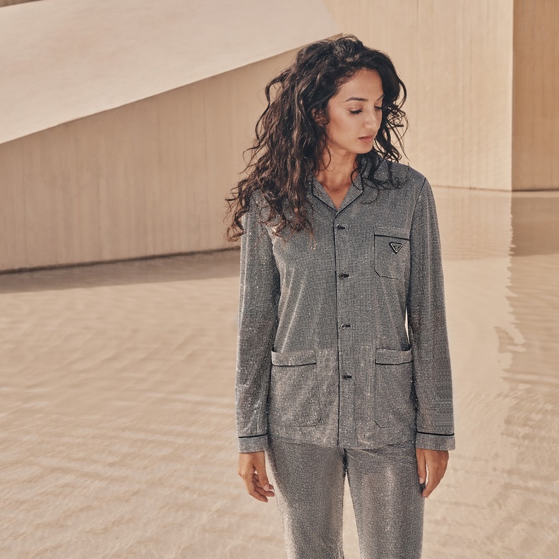 إطلالتك الرمضانية الراقية بتوقيع "برادا" PRADA