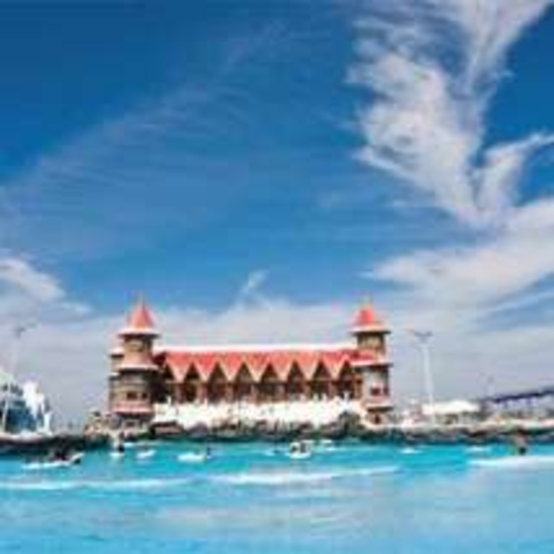 الحديقة المائية آيس لاند رأس الخيمة.. تجربة مثيرة لعشاق المغامرة المائية