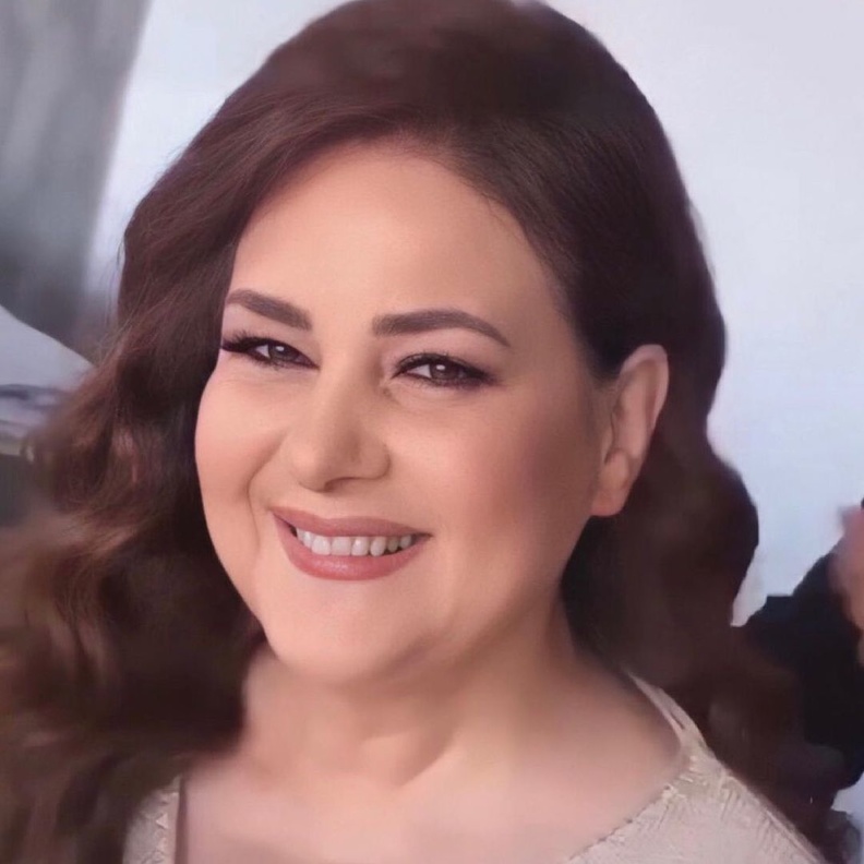 دلال عبد العزيز