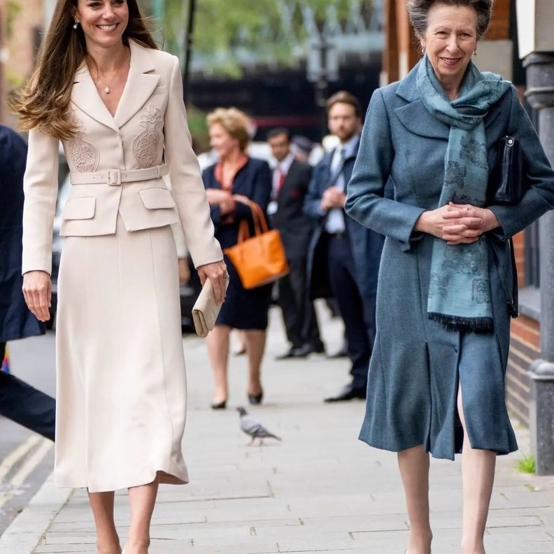 لهذا السبب تم تقديم الأميرة آن على كيت ميدلتون خلال مهمتهم الرسمية المشتركة الجديدة