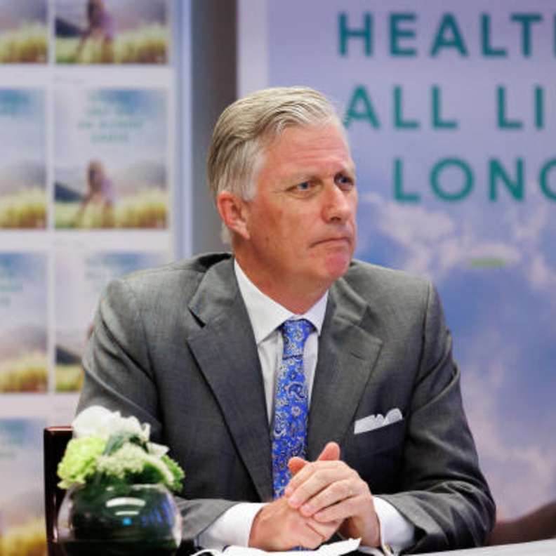 ملك بلجيكا يزور مركز للصحة والعلوم الوطنية