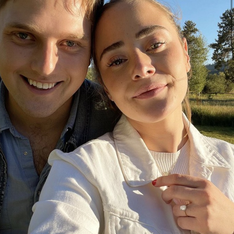 حفيدة جو بايدن تعلن عن زفافها في البيت الأبيض