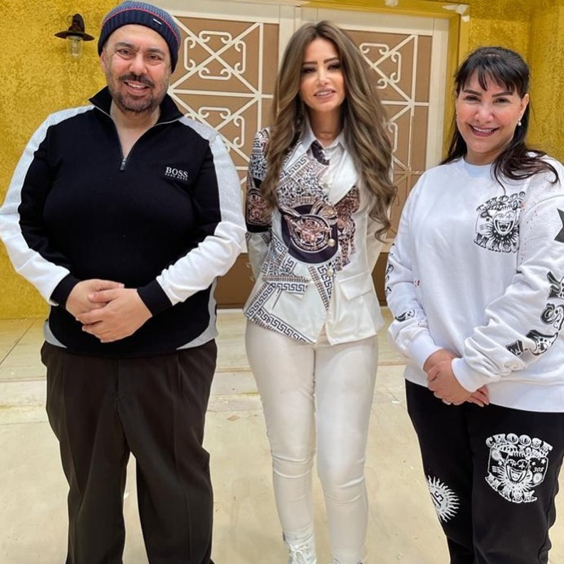 هدى حسين ومي العيدان 