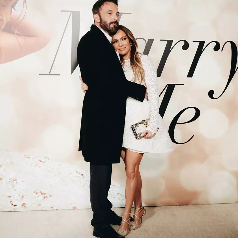 جينيفر لوبيز وبن أفليك "لم يتحدثا بعد" عن موعد محدد لزفافهما بعد خطبتهما للمرة الثانية