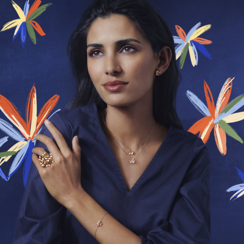 اكتشفي إبداعات مجموعة فريفول الجديدة التي تردد أصداء الطبيعة الحيوية من دار فان كليف