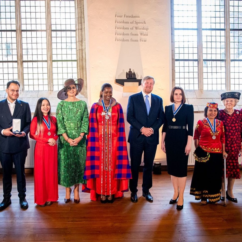 العائلة المالكة الهولندية في حفل توزيع جوائز الحريات الأربع