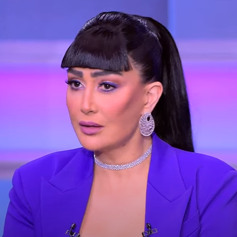 غادة عبد الرازق تثير الجدل بقصّة غرّة شعرها بأحدث ظهور لها ..بالصور