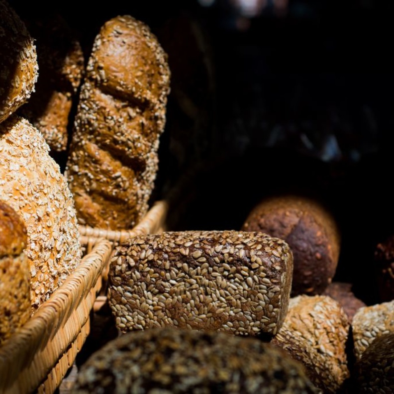 دراسة تكشف عن نوع من الخبز يساهم في طول العمر