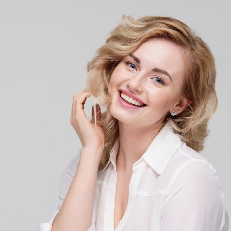 صورة رئيسية طرق طبيعية لتبييض الأسنان في المنزل ونتائجها مضمونة