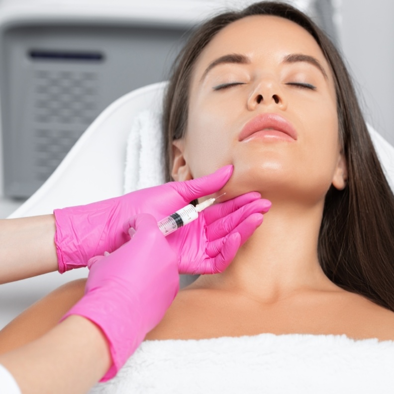 resized_صورة رئيسية مخاطر حقن الكاي بيلا للبشرة والفرق بينها وبين البوتوكس