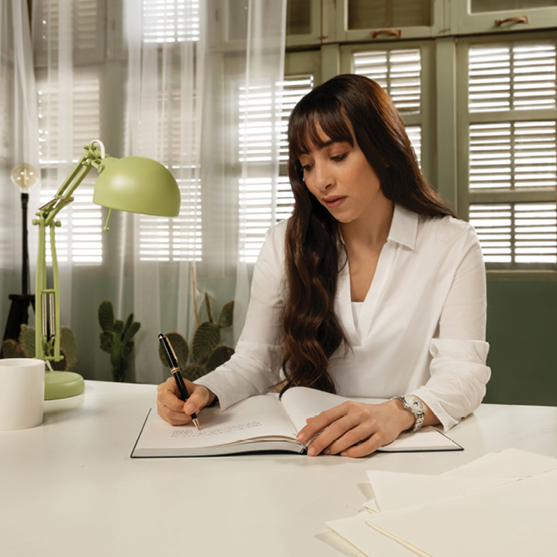 "مون بلان" تحتفل بـ "إلهام الكتابة" في هذا الموسم الرمضاني الجديد مع إبداعات سارة طيبة وحمزة هوساوي