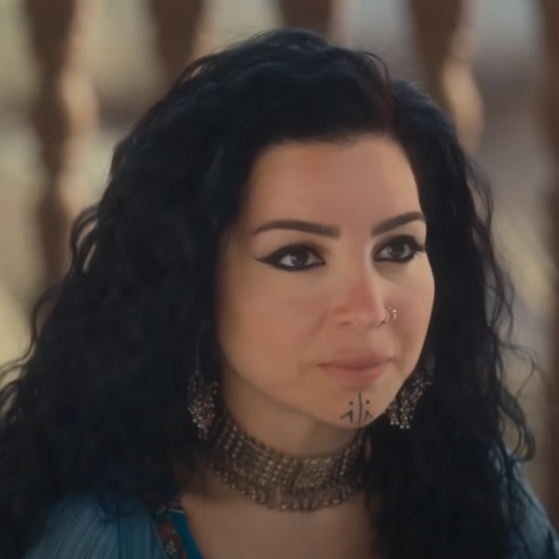 مي عز الدين