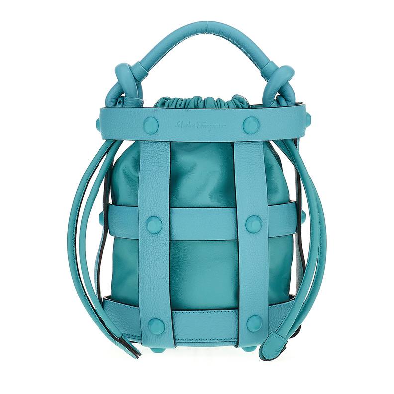 حقيبة FERRAGAMO CAGE الحقيبة الأيقونية الجديدة لربيع وصيف 2022