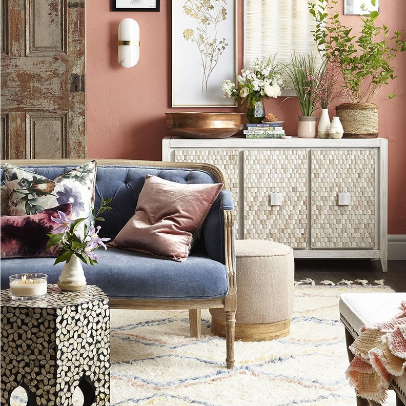 أثاث بأسلوب شرقي لديكورات غرف معيشة مميزة