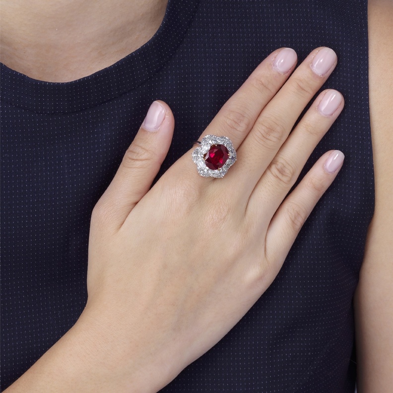 أفخم المجوهرات والأحجار الكريمة من مزاد كريستيز Magnificent Jewels