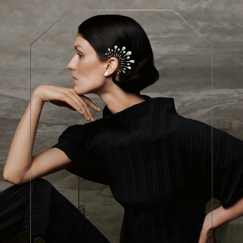 أقراط فريدة من نوعها غير متماثلة من أحدث مجموعات المجوهرات