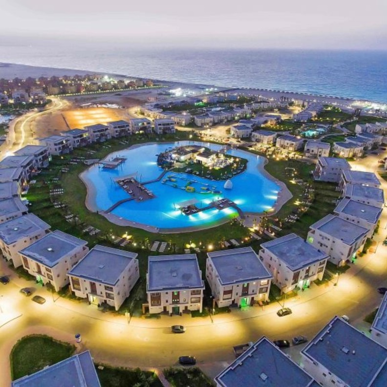 أجمل المنتجعات والقرى السياحية في الساحل الشمالي بمصر