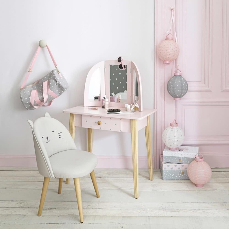 اكسسوارات ملونة بالوردي الباستيل لغرف أطفال مميزة