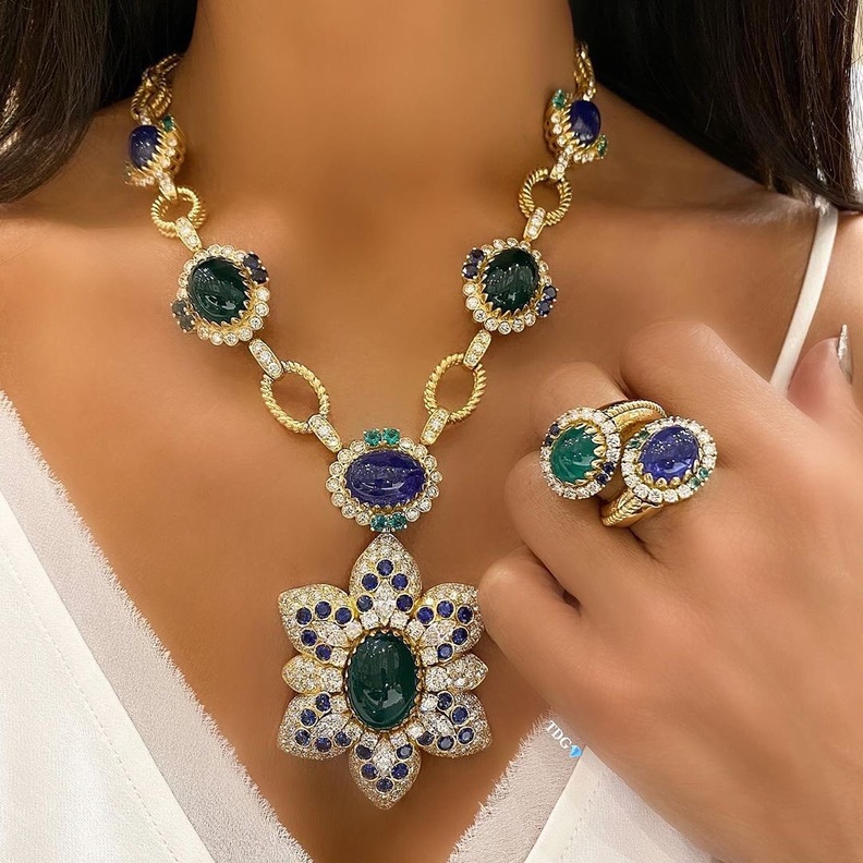 تصاميم مجوهرات فخمة من ماركات المجوهرات الإيطالية