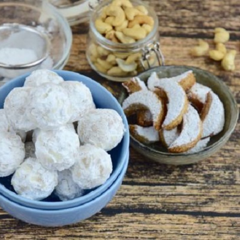 رئيسية 7 نصائح لتجنب الإسهال بعد تناول الكعك في العيد