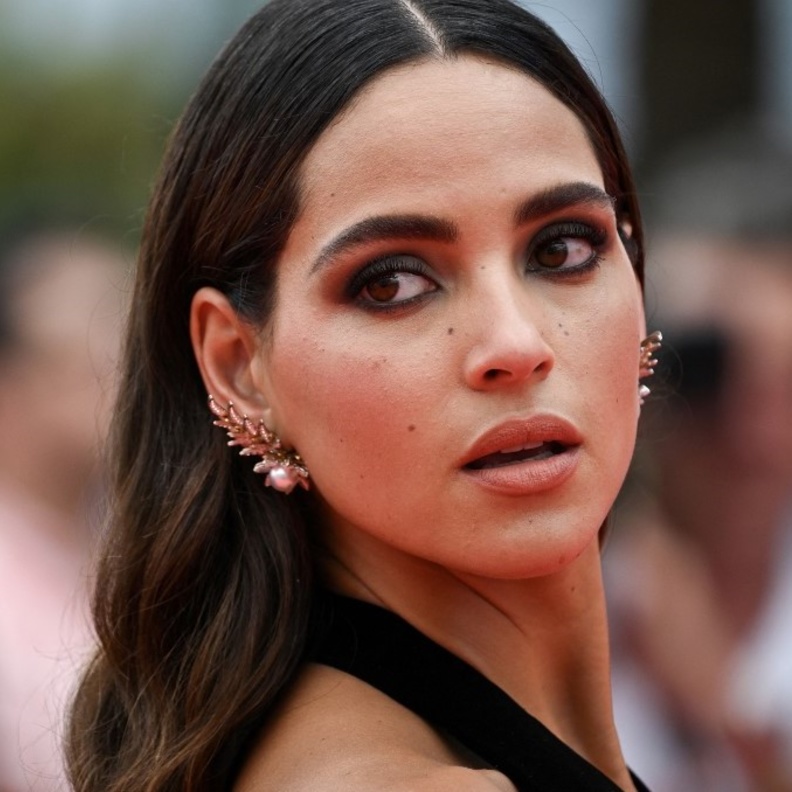 إطلالات النجمات الجمالية إطلالات النجمات الجمالية