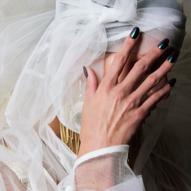 أضرار برد الأظافر يومياً وحلول للتشقق والتقصف