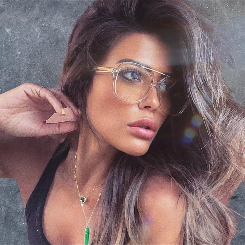 آخر صيحات المكياج تزين إطلالات المؤثرات الخليجيات