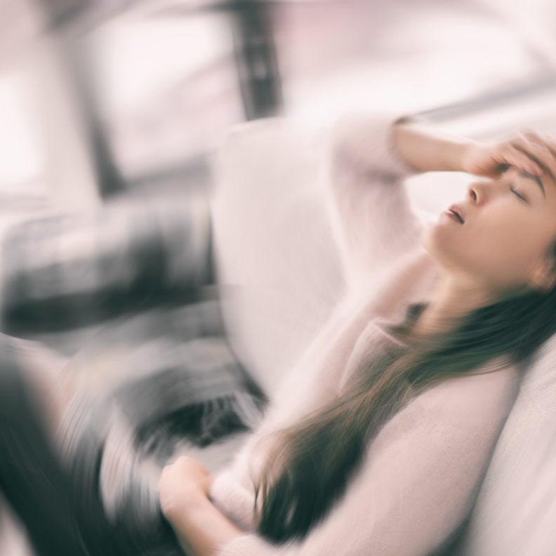 4 آثار ضارة للإفراط في تناول الطعام خلال المناسبات