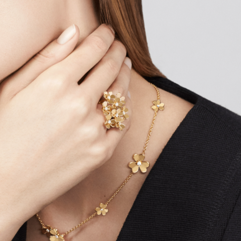 صورة من فان كليف اند آربلز