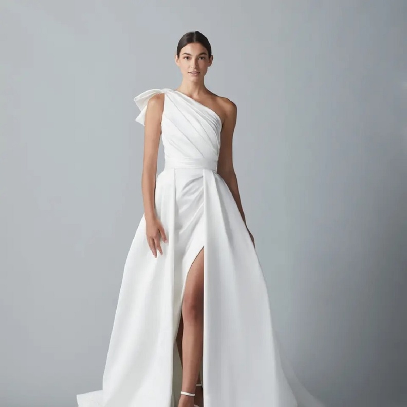 فساتين زفاف ناعمة@alissonwebb